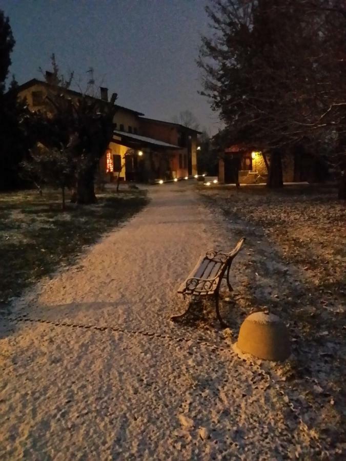 R&B Albero Cavo Parma Bed and Breakfast Exteriör bild